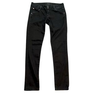 Hudson Jeans Sleek Black Skinny Denim with Back Pockets - 27